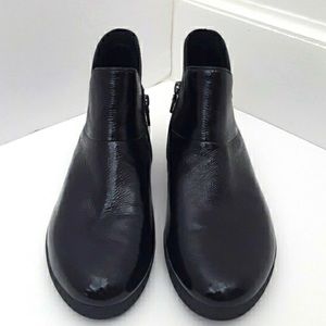 NEW Fitflop Supermod patent leather ankle boot 10